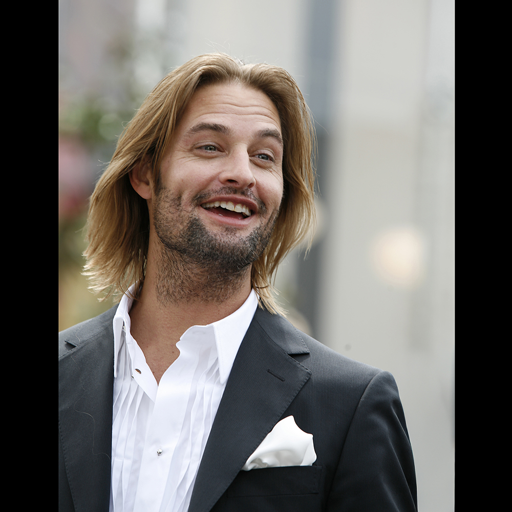JOSH HOLLOWAY